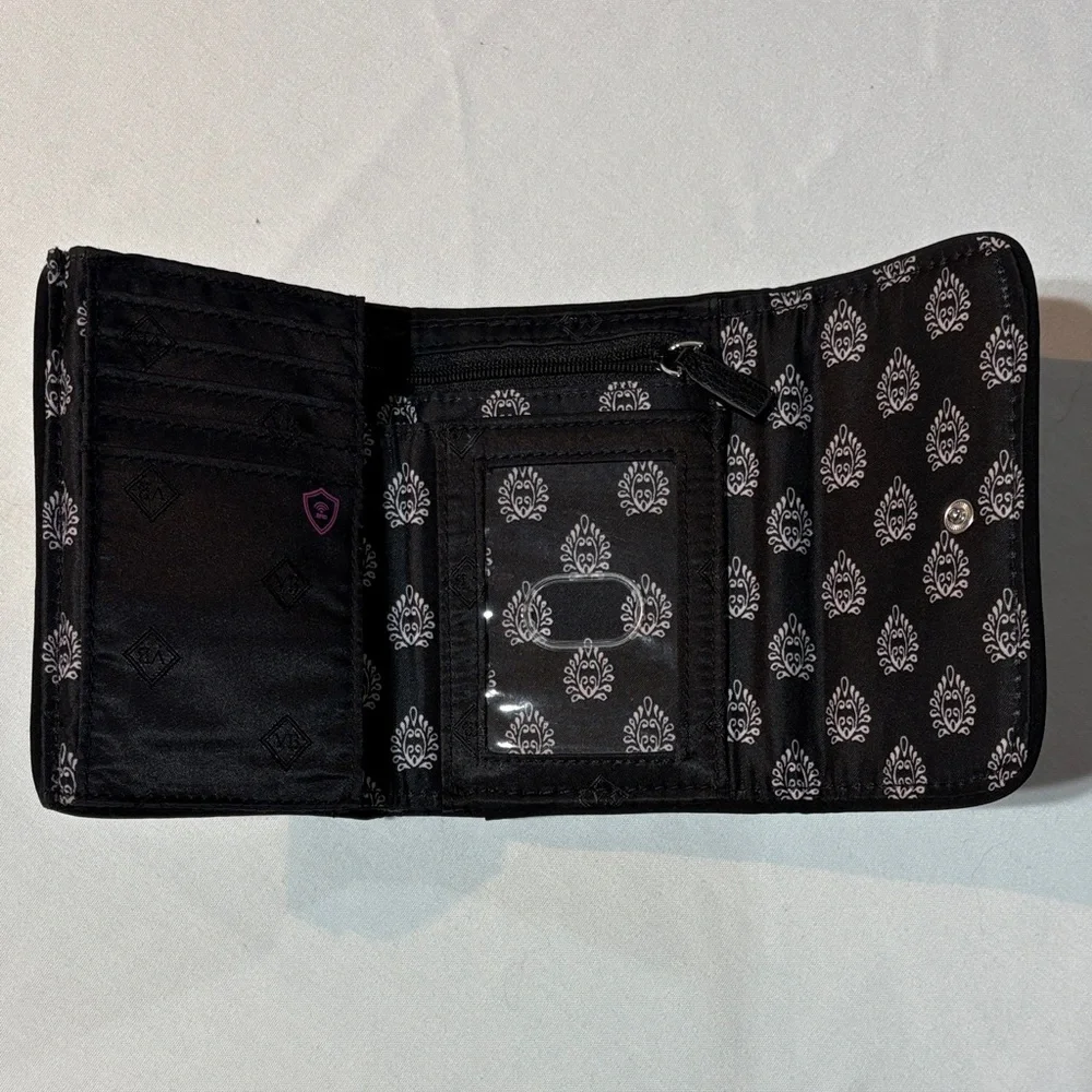 Vera Bradley RFID Tri-Fold Wallet Snow Lotus pattern EC - Picture 3 of 10